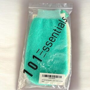 101 Essentials Green & Yellow Body Scrub Mitts Pack of 2
